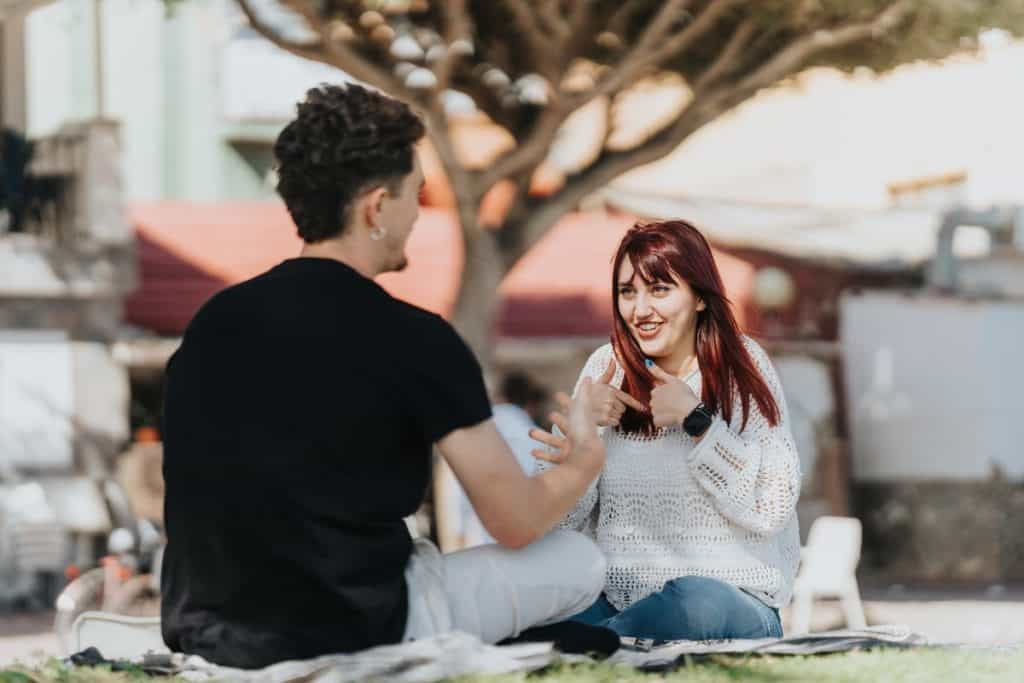 Kako prestati uspoređivati svoju vezu s tuđima Kako prestati uspoređivati svoju vezu s tuđima